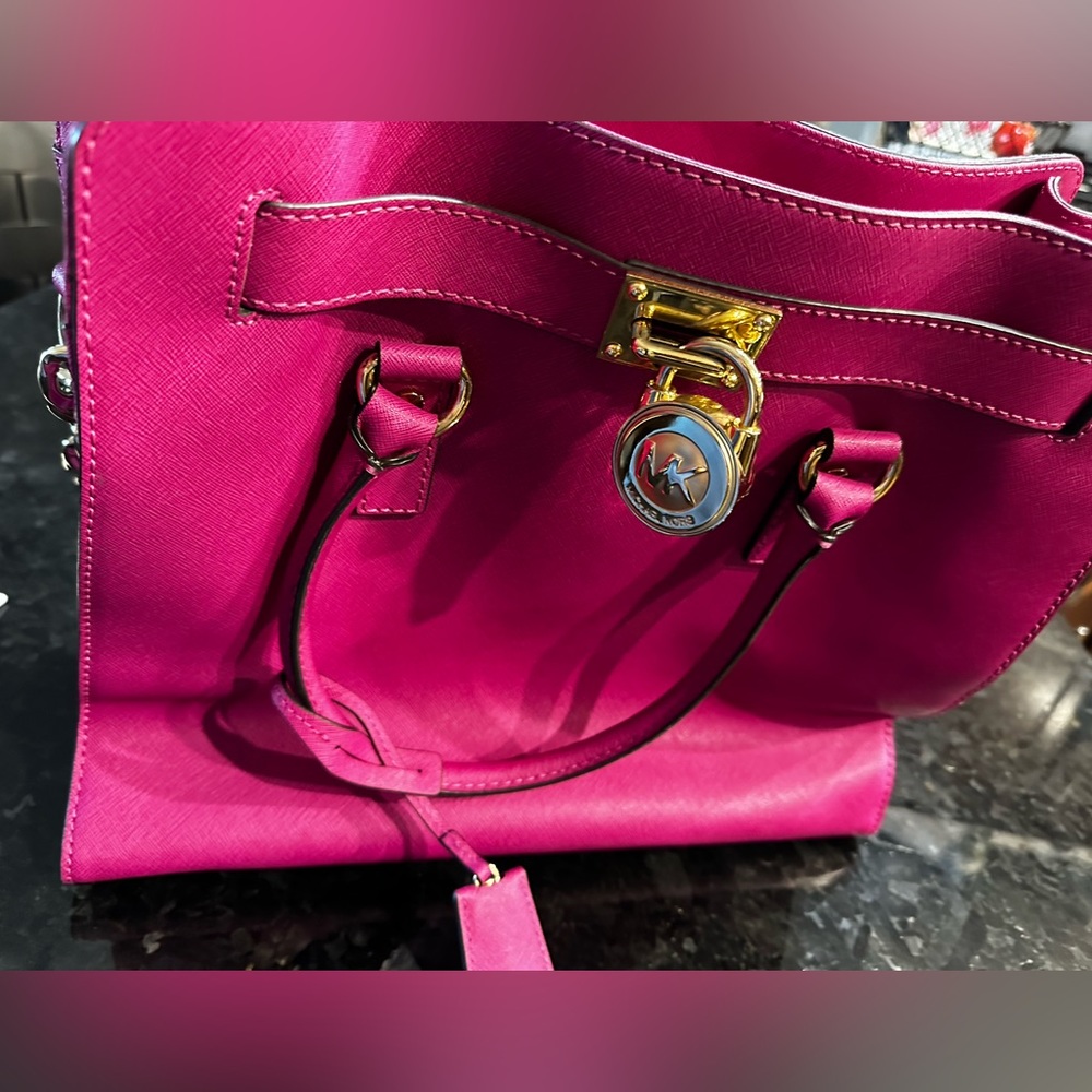 MK shoulder bag